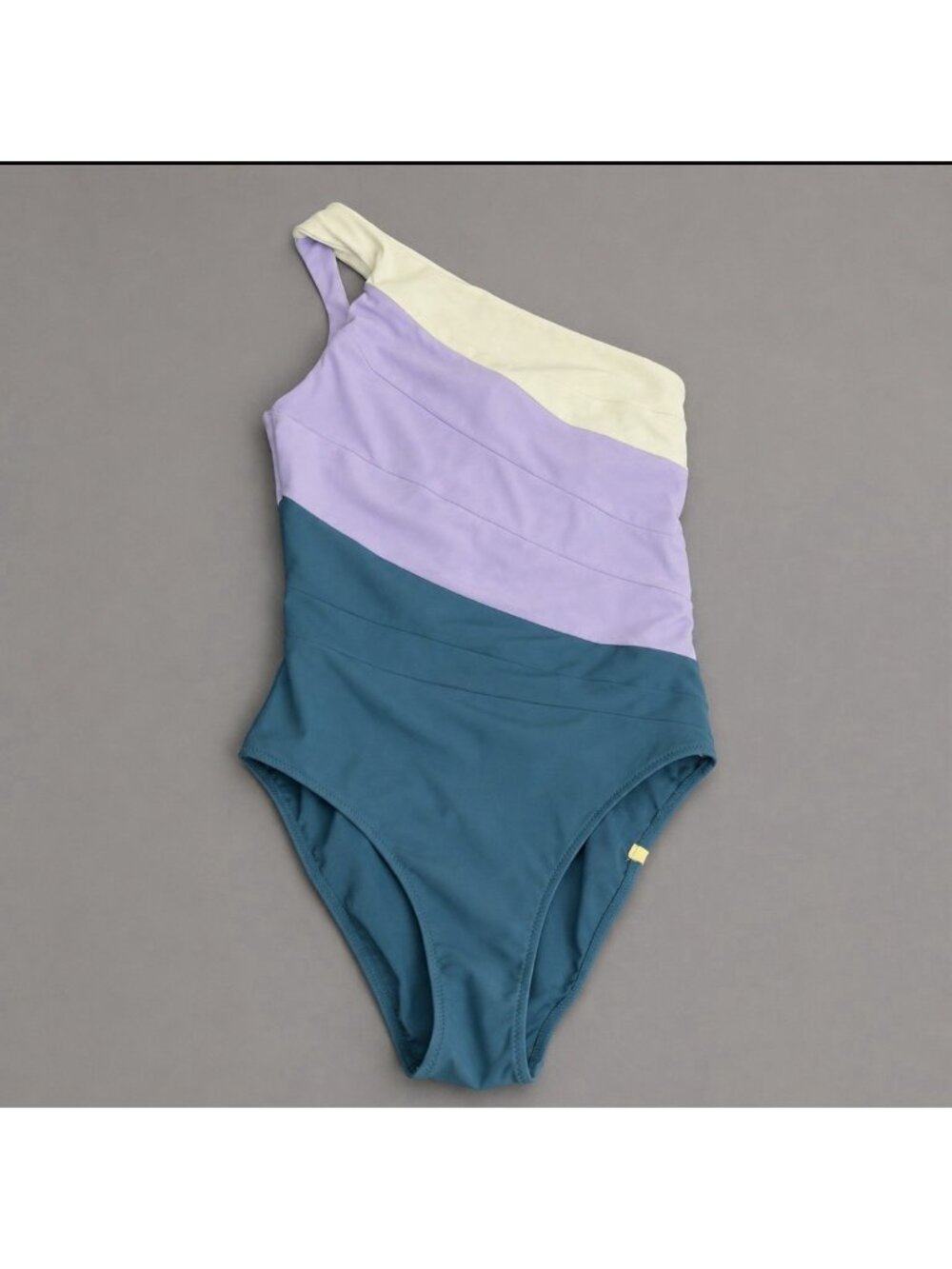 SUMMERSALT Womens Size 4 The Sidestroke One-Piece Swimsuit